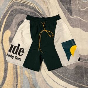 Rhude Marlboro World Championship Racing Green / White Shorts Men’s size Large